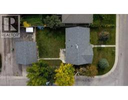 2202 35 Street SE - photo 38