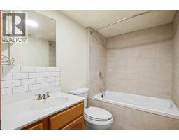 2202 35 Street SE - photo 25