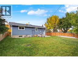 2202 35 Street SE - photo 29