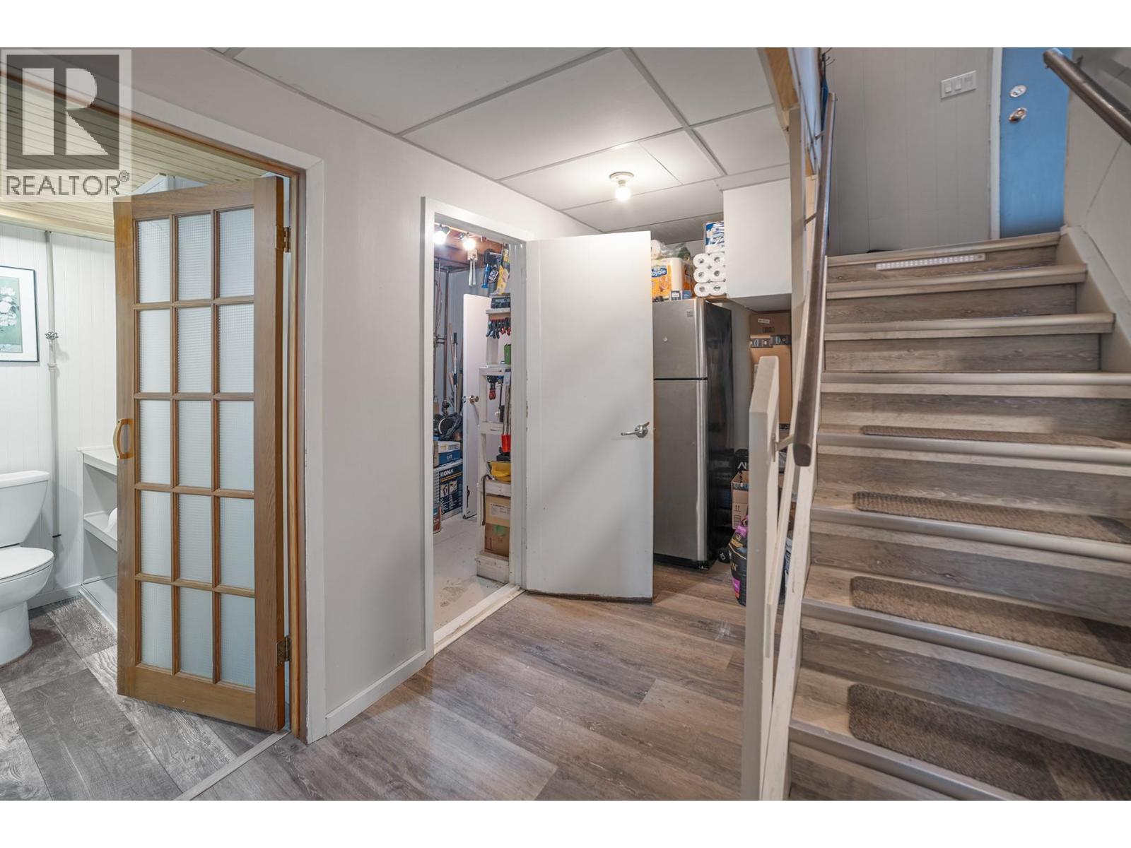 960 MONROSE Road - 25