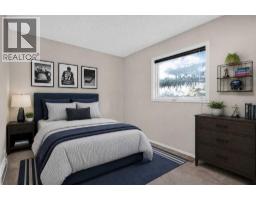 4pc Bathroom - 259 Coachway Road Sw, Calgary, AB T3H1B2 Photo 13