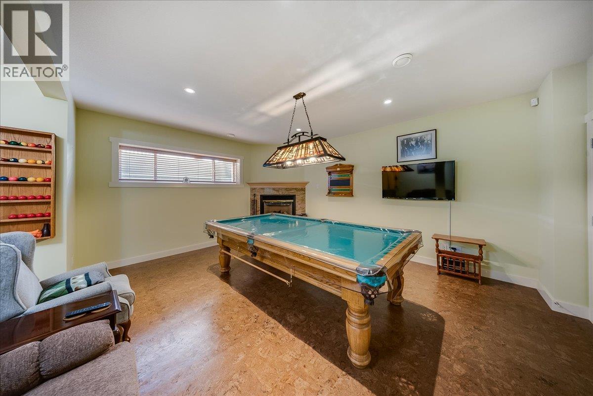 1275 Paquette Drive - Image 40