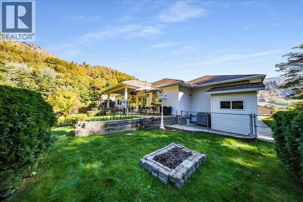 1275 Paquette Drive - Image 5