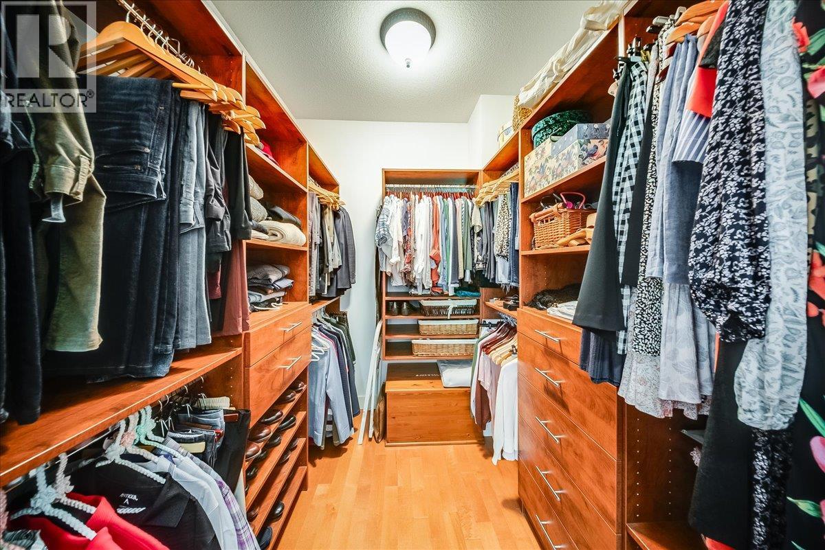 1275 Paquette Drive - Image 38