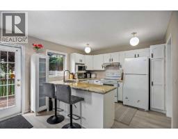 Bedroom - 52 Shawnee Way Sw, Calgary, AB T2Y2V4 Photo 14