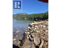 Kitchen - 7180 Little Cayuse Creek Road, Castlegar, BC V1N4V8 Photo 8