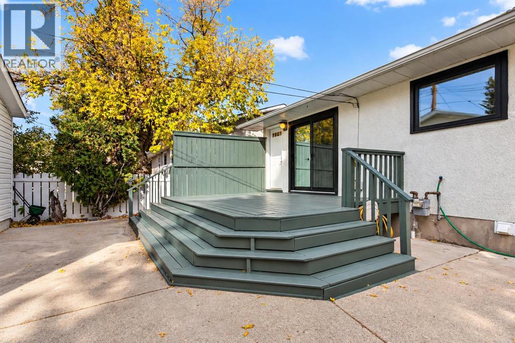 9843 5 Street SE - 36
