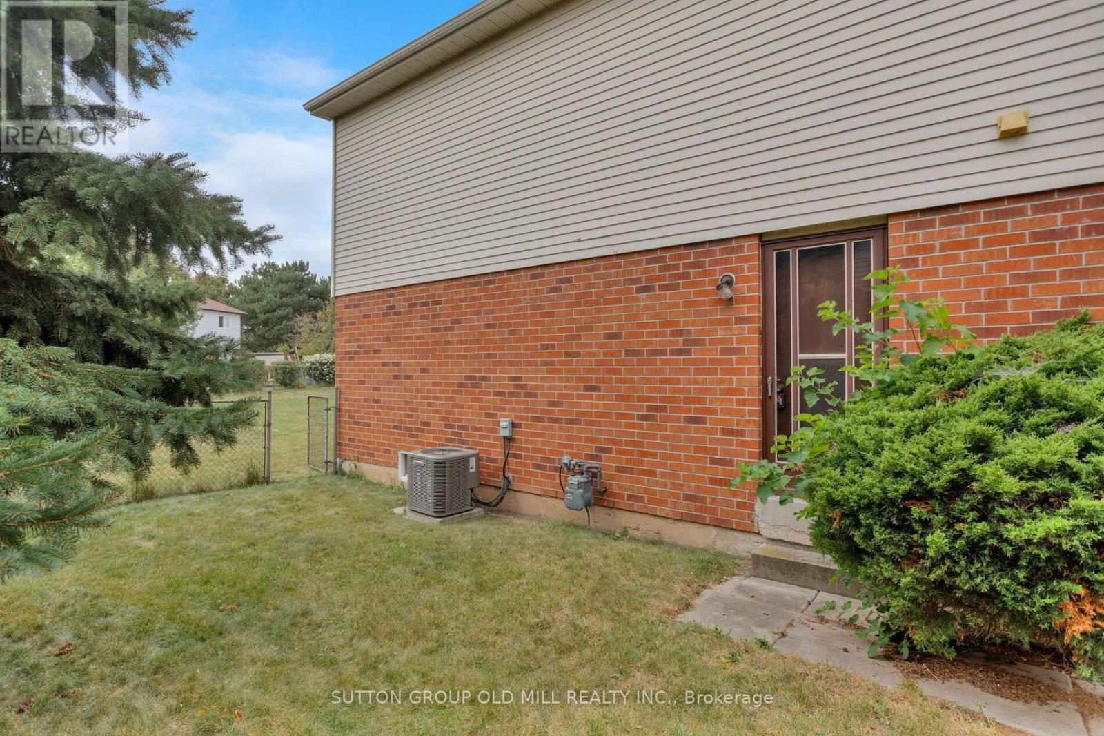 6364 PLOWMANS HEATH - 5