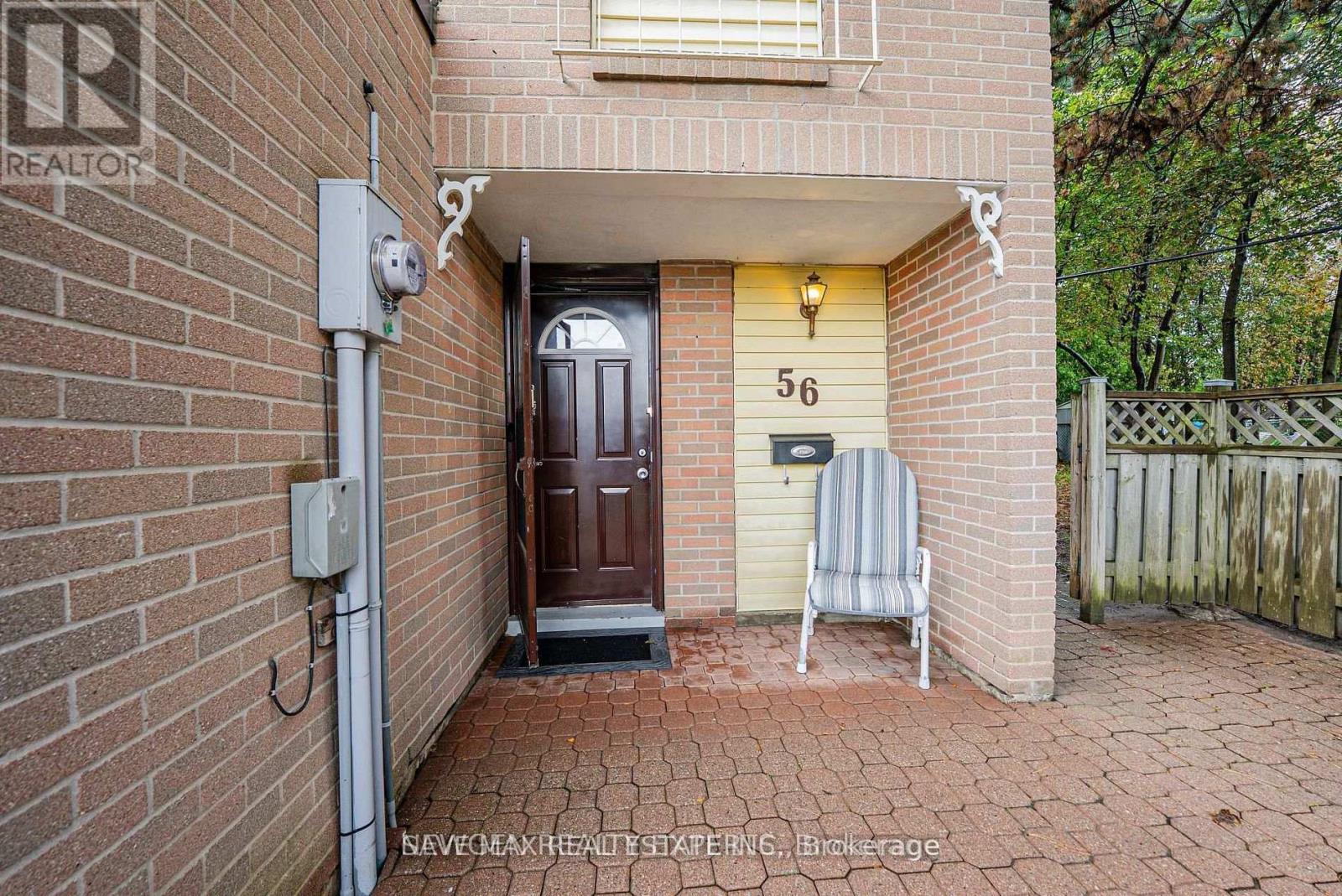Photo of 56 - 46 DEARBOURNE BOULEVARD