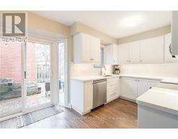 Bedroom - 118 - 895 Maple Avenue, Burlington, ON L7S2H7 Photo 8
