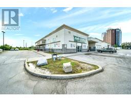 12 - 120 Queen Plate Drive, Toronto, ON M9W0B4 Photo 11