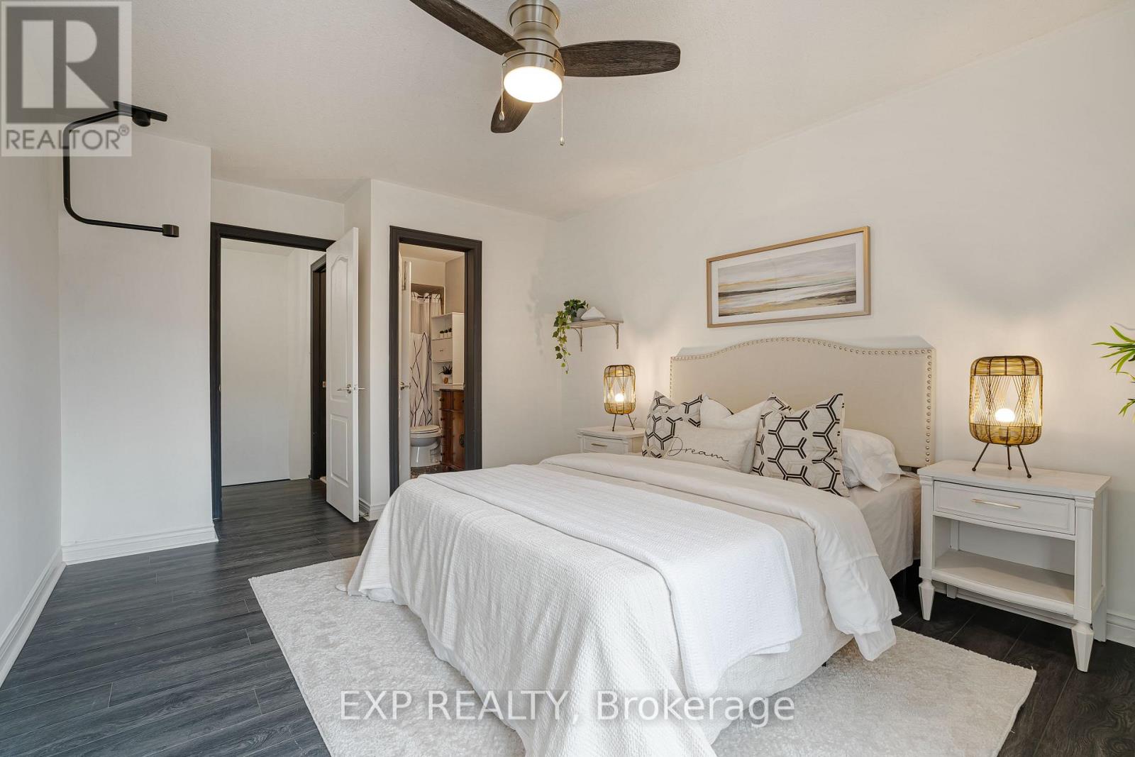 65 PRESSED BRICK DRIVE - Image 22