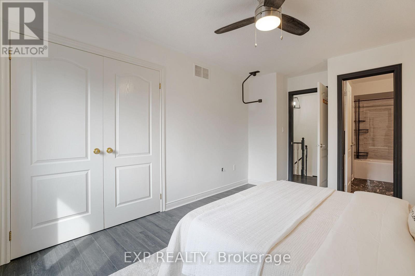 65 PRESSED BRICK DRIVE - Image 23