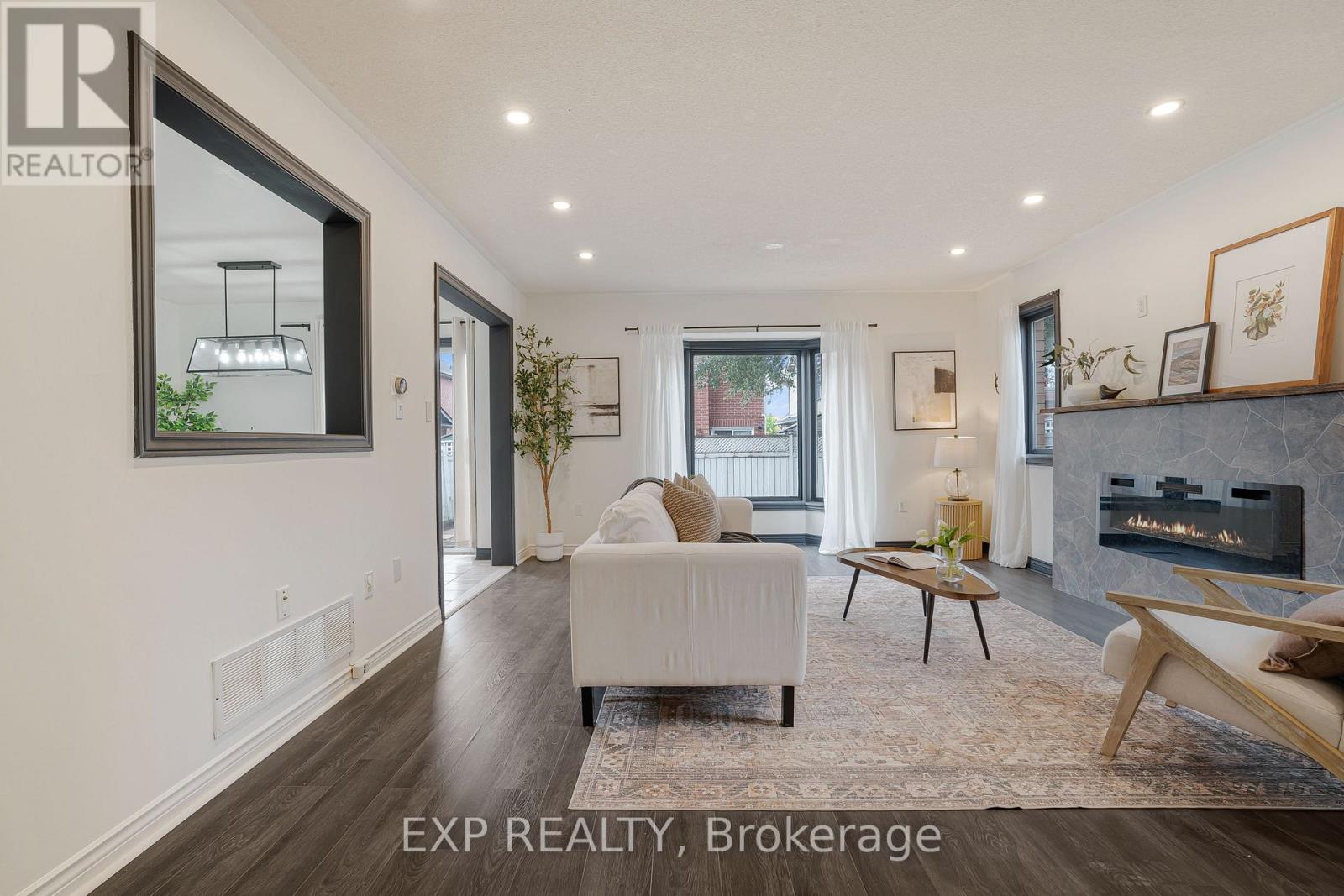 65 PRESSED BRICK DRIVE - Image 9