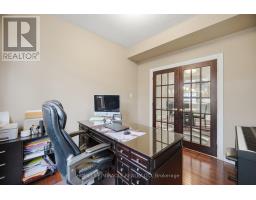 Great room - 5 Billancourt Crescent, Brampton, ON L6P1V8 Photo 13