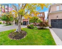 Primary Bedroom - 5 Billancourt Crescent, Brampton, ON L6P1V8 Photo 9