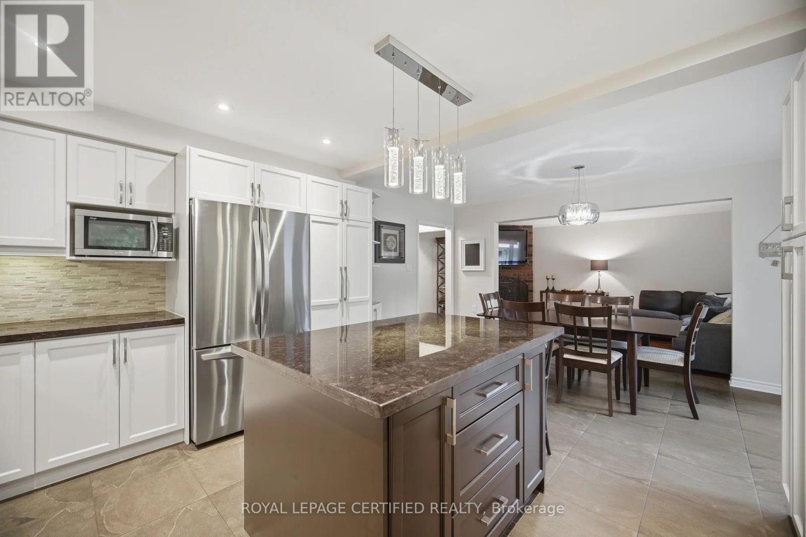 8 WISHART PLACE - 17