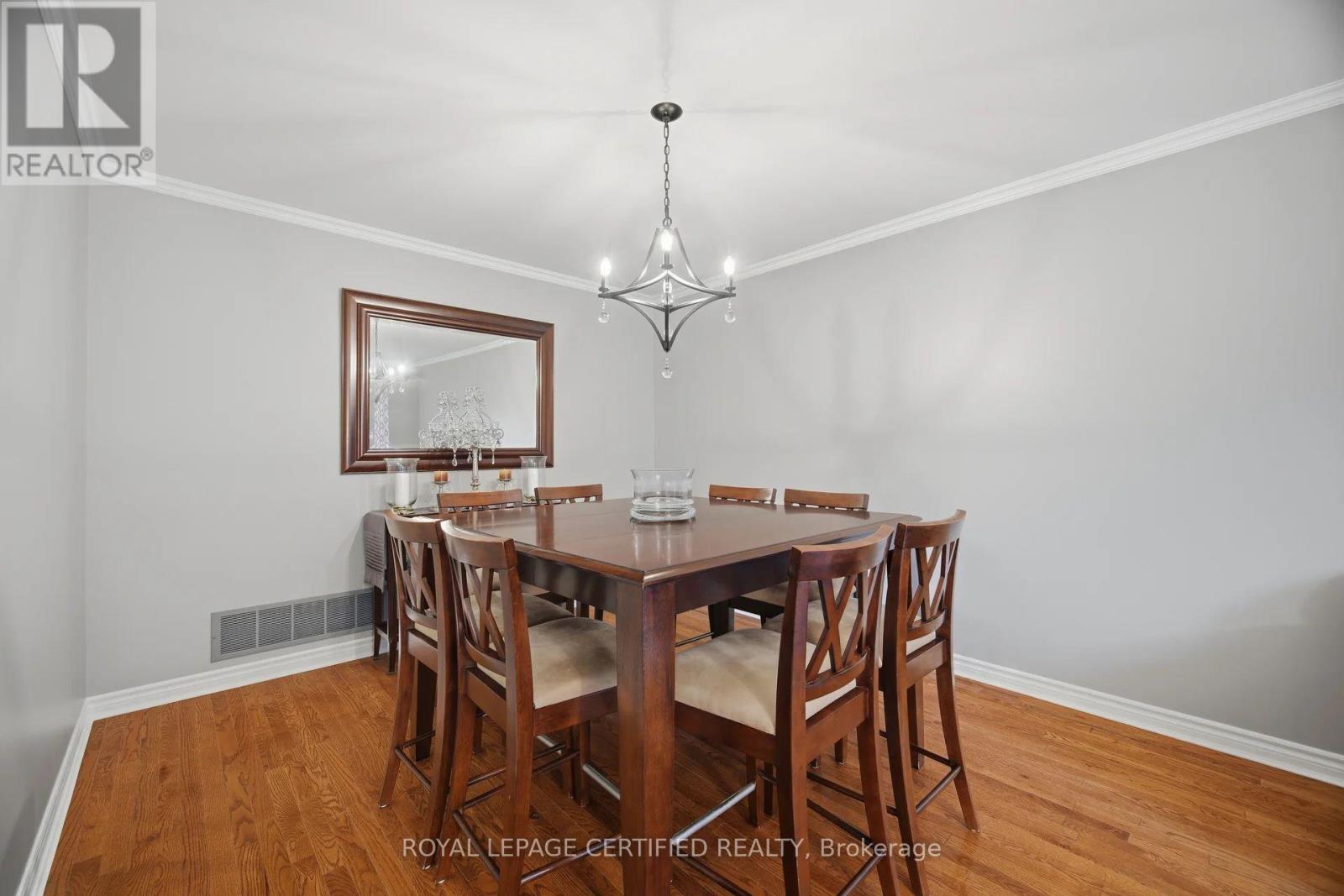 8 WISHART PLACE - 9