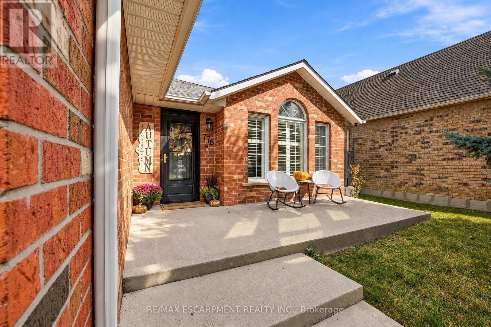 776 ACADIA DRIVE - 2