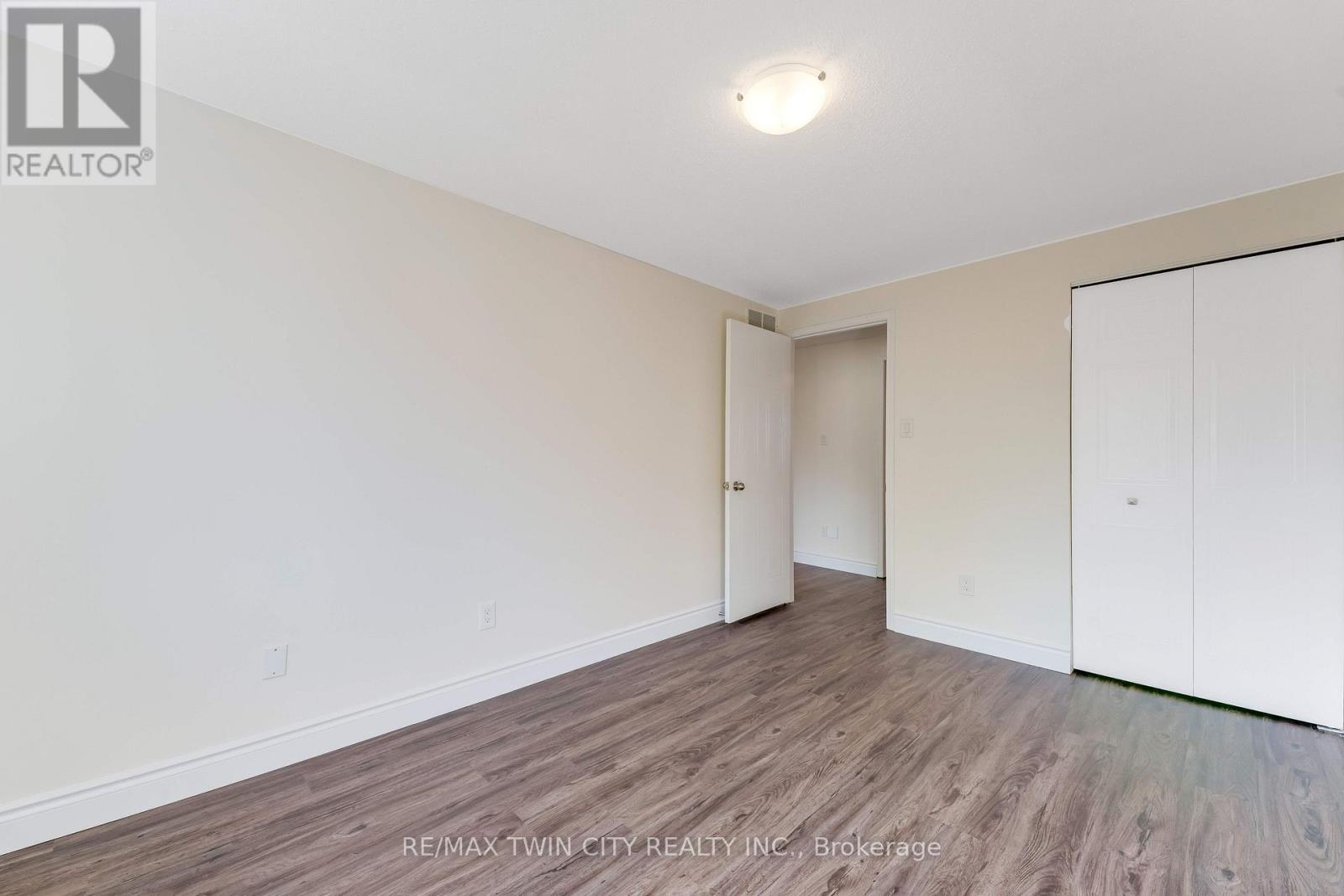 47 Bushnell Drive, Cambridge, ON photo 18