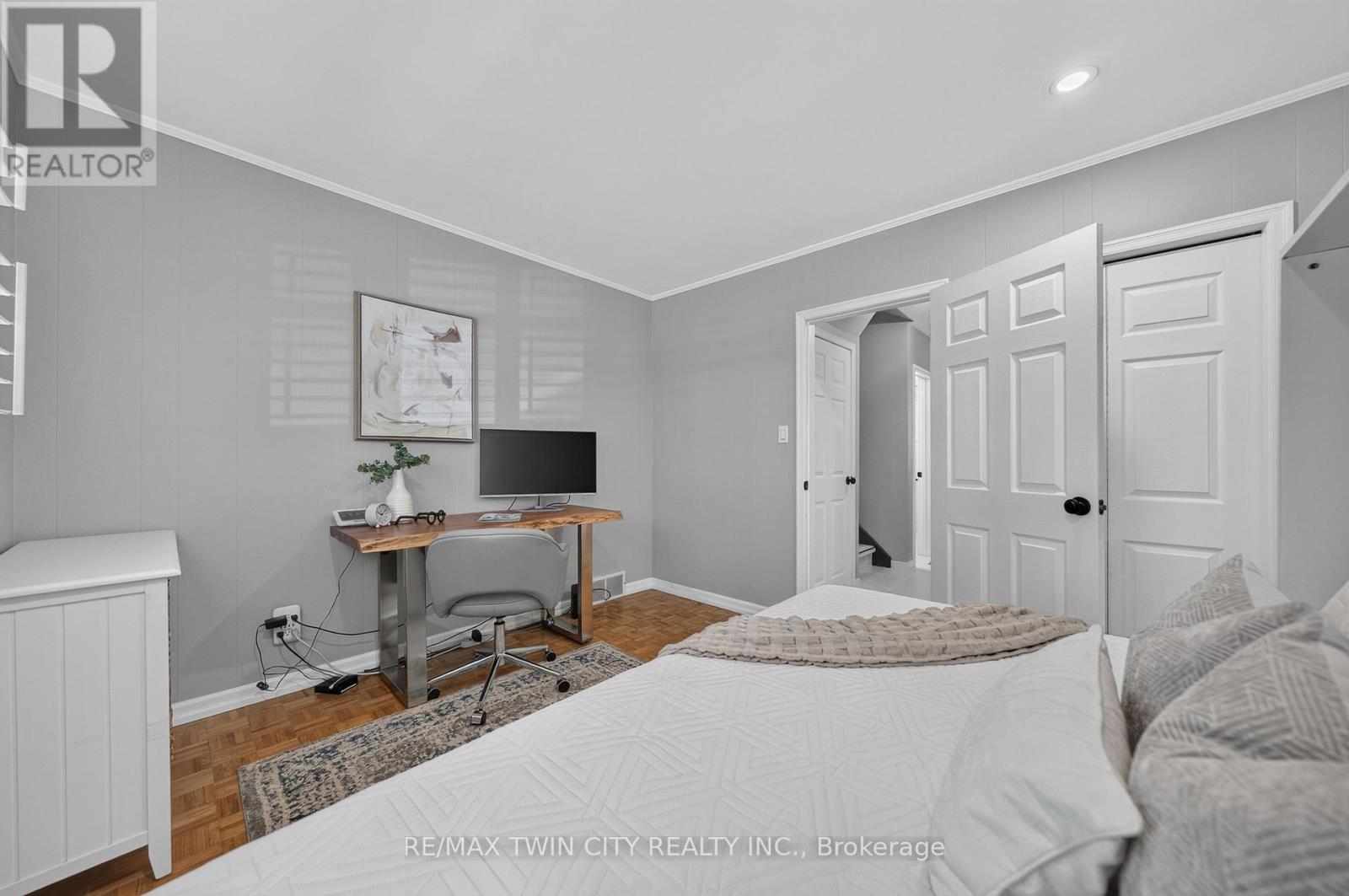 13 Southwick Place, Waterloo, ON photo 38