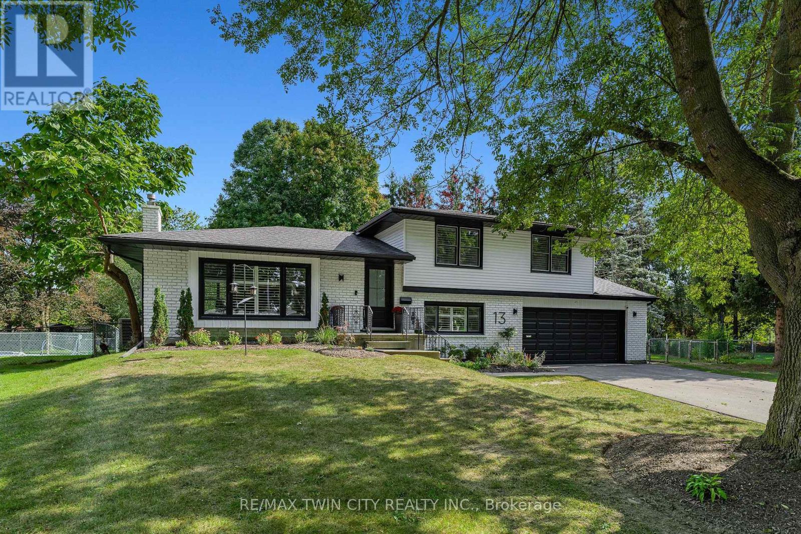 13 Southwick Place, Waterloo, ON photo 4