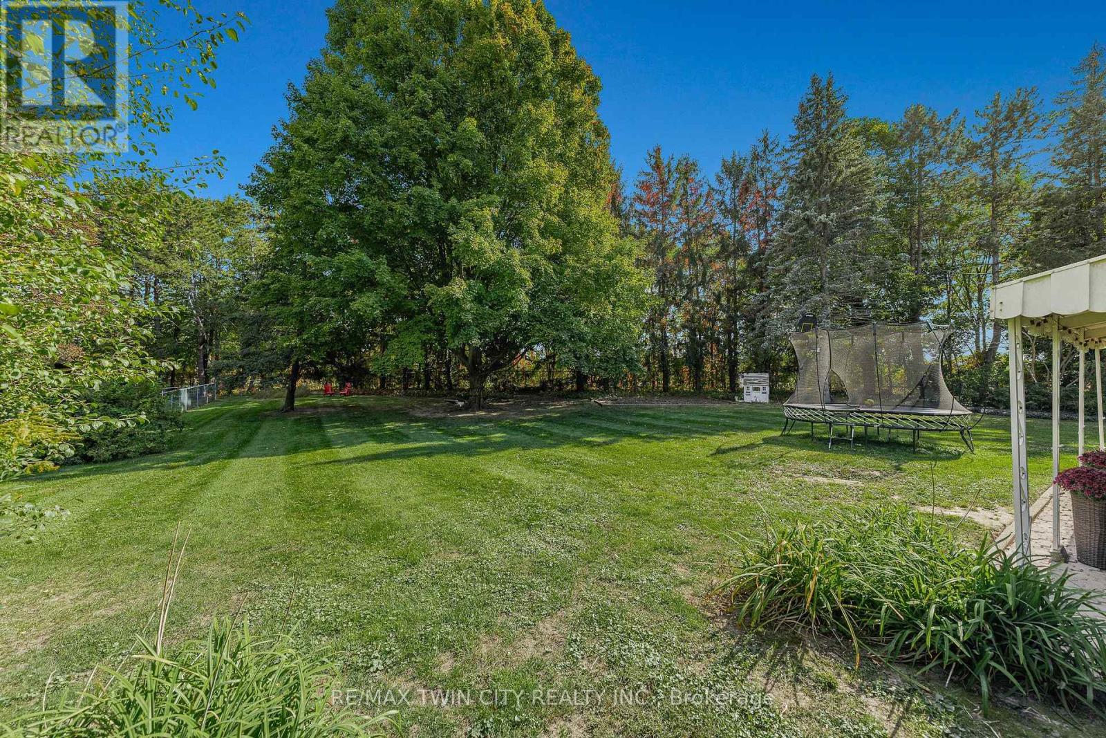 13 Southwick Place, Waterloo, ON photo 44