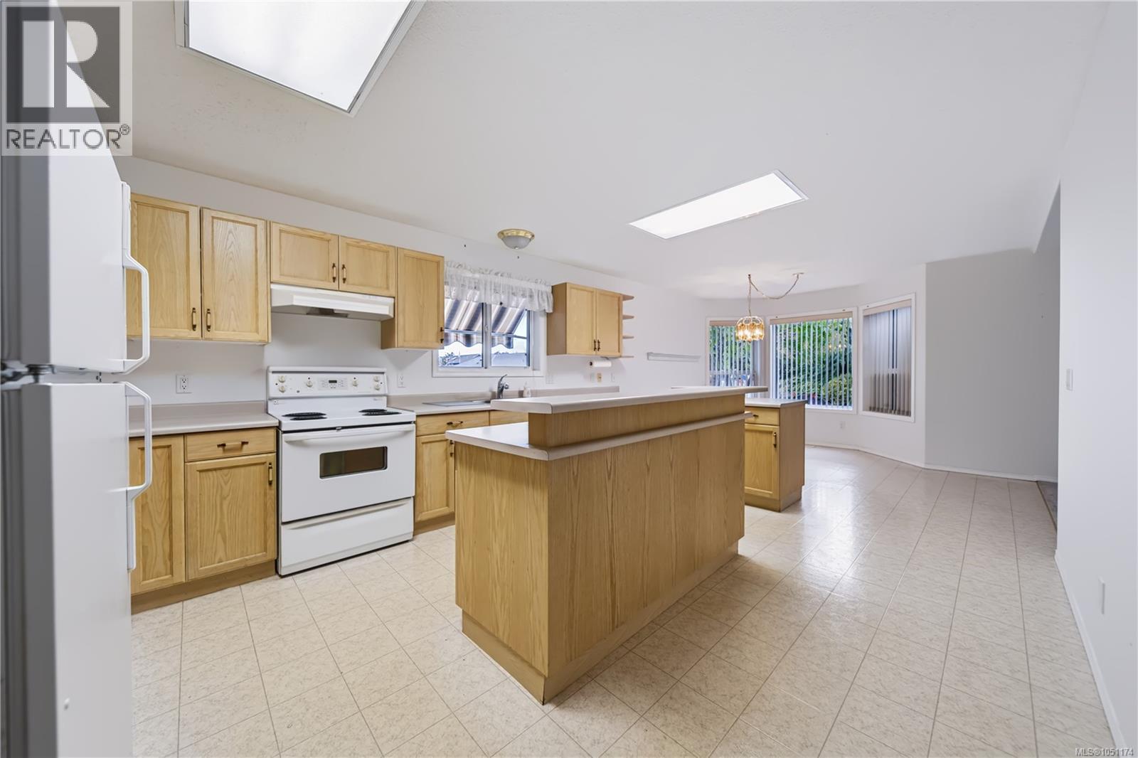 3931 Excalibur St - 10