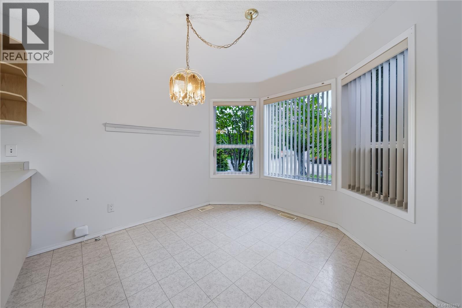 3931 Excalibur St - 20