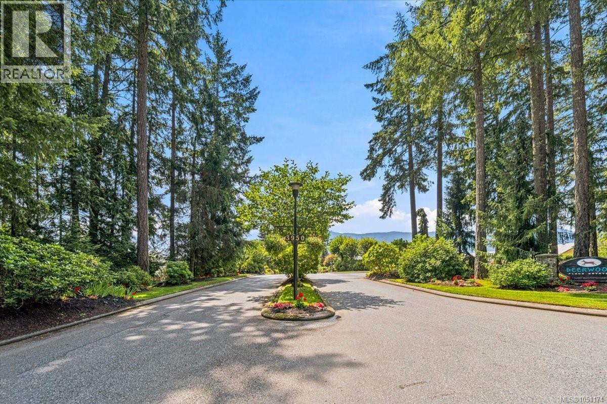 3931 Excalibur St - 33
