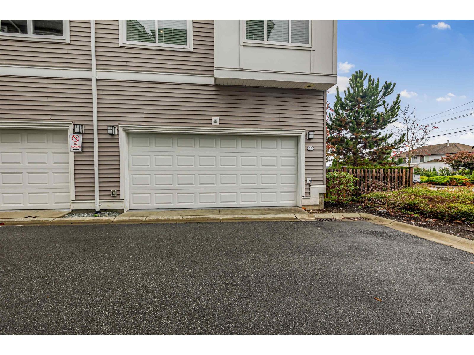 Photo of 20 8033 166B STREET 30