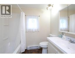 2129 Rama Rd, Campbell River, BC V9W6B1 Photo 9