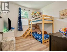 633 7 Street S - photo 23