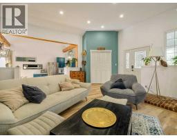633 7 Street S - photo 8