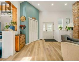 633 7 Street S - photo 4