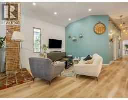 633 7 Street S - photo 5