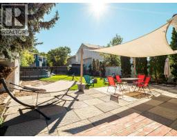 633 7 Street S - photo 42