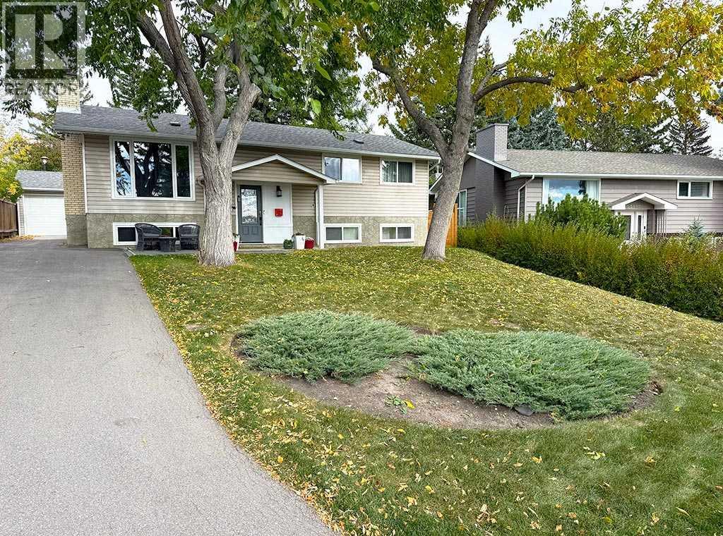 5864 Dalford Hill NW, Calgary, Alberta, T3A1L6