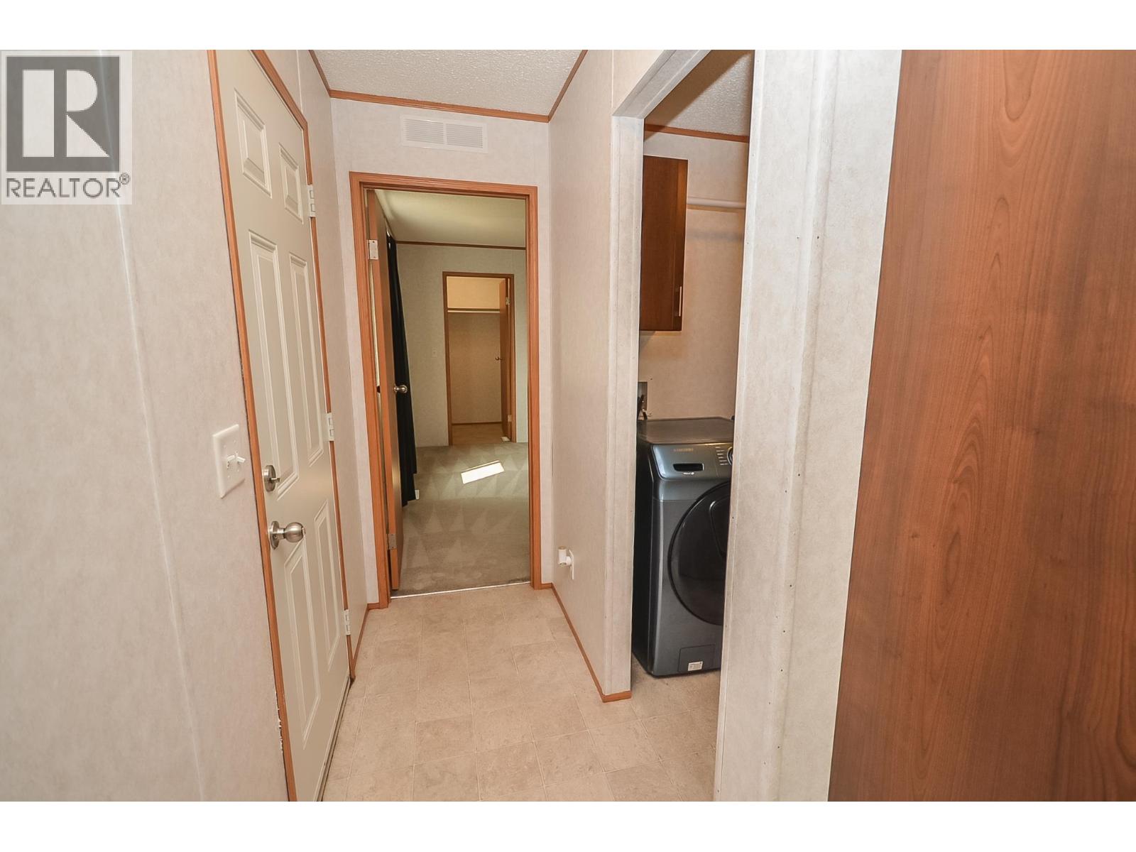 8608 79A STREET - Image 12