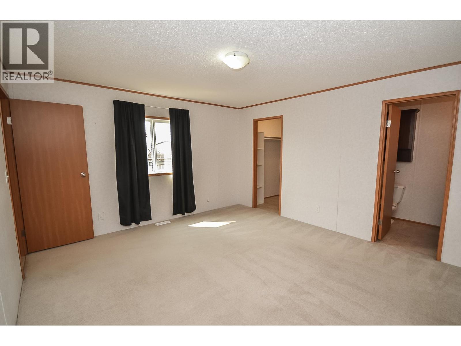 8608 79A STREET - Image 14