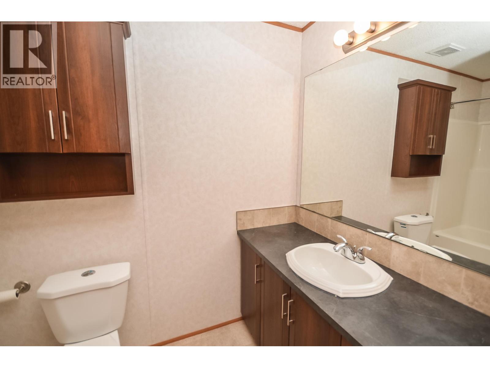 8608 79A STREET - Image 17