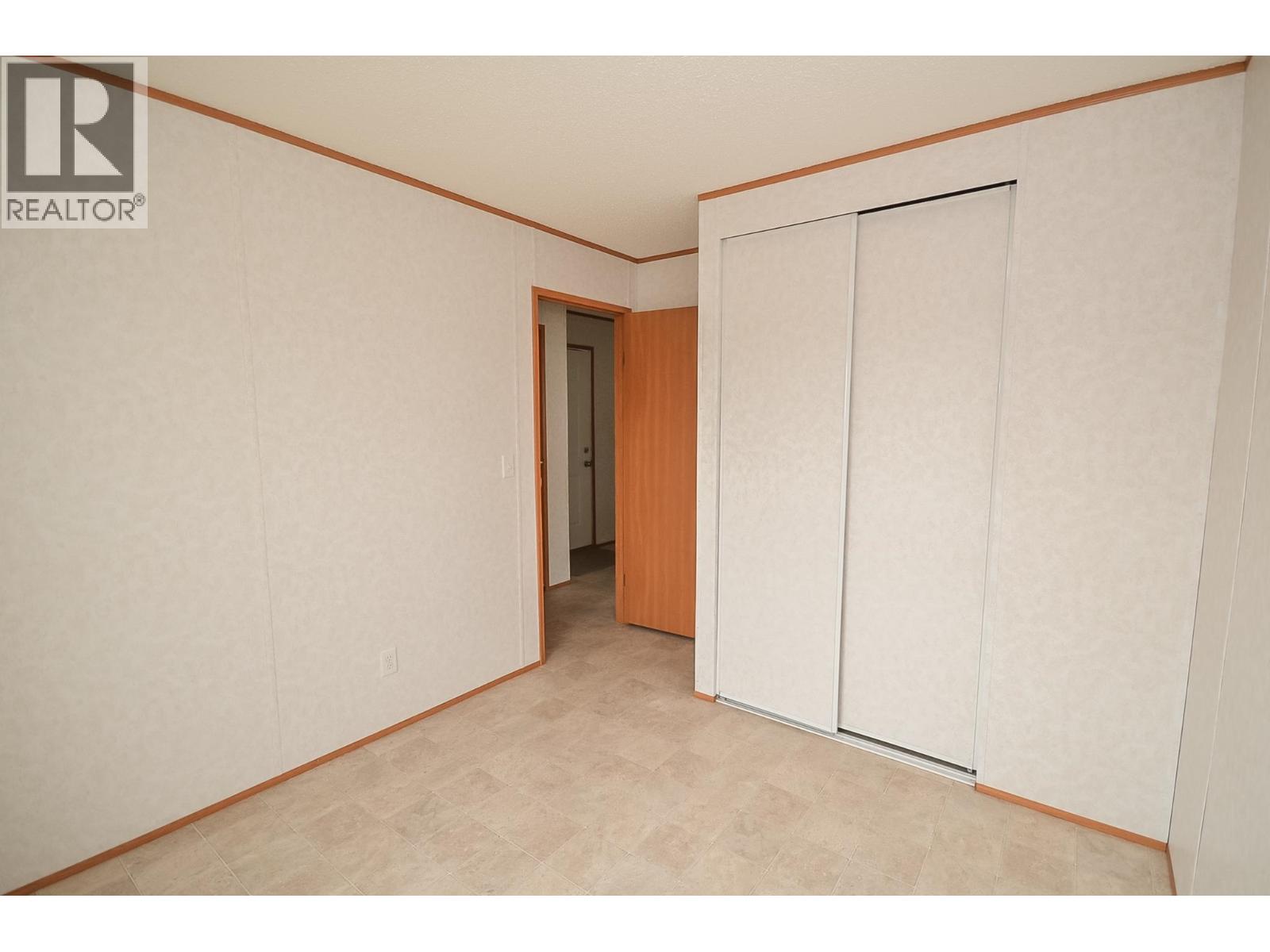 8608 79A STREET - Image 24