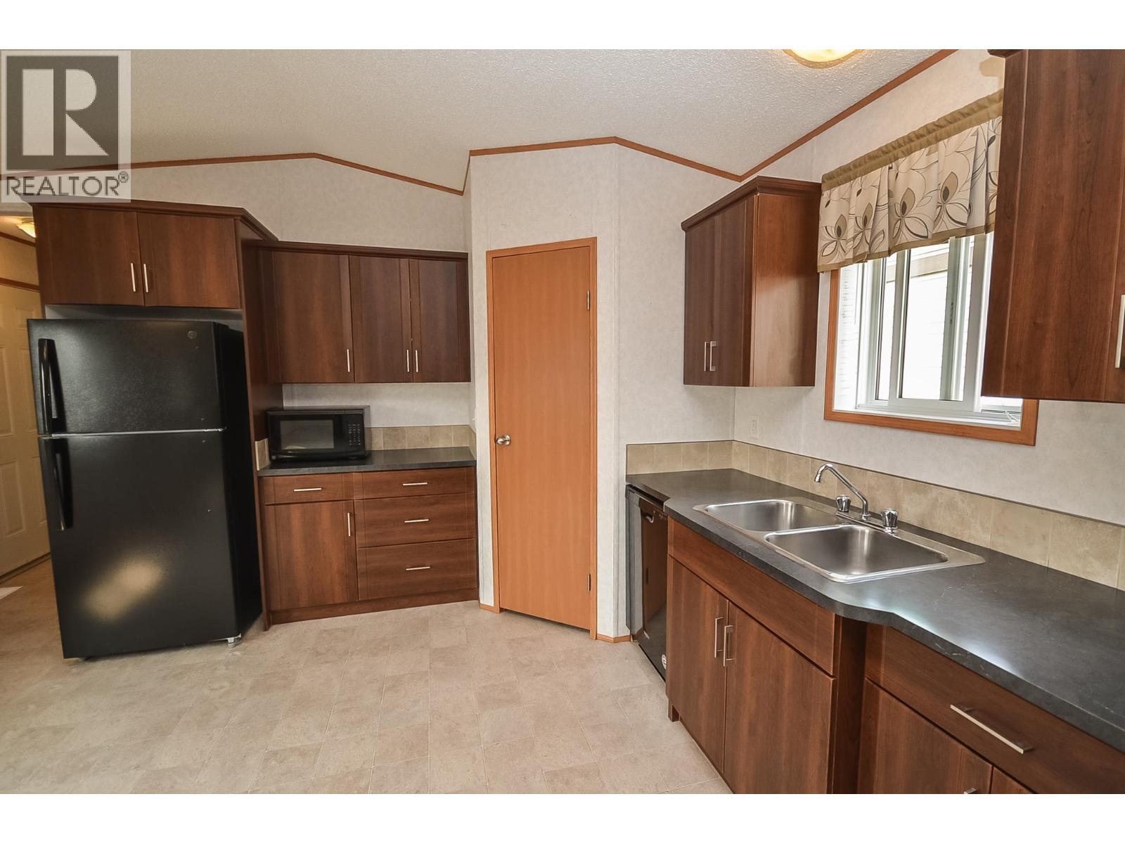 8608 79A STREET - 8