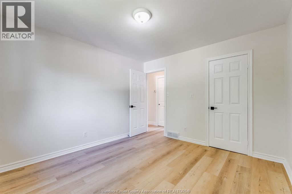 185 Marlborough STREET East - 11