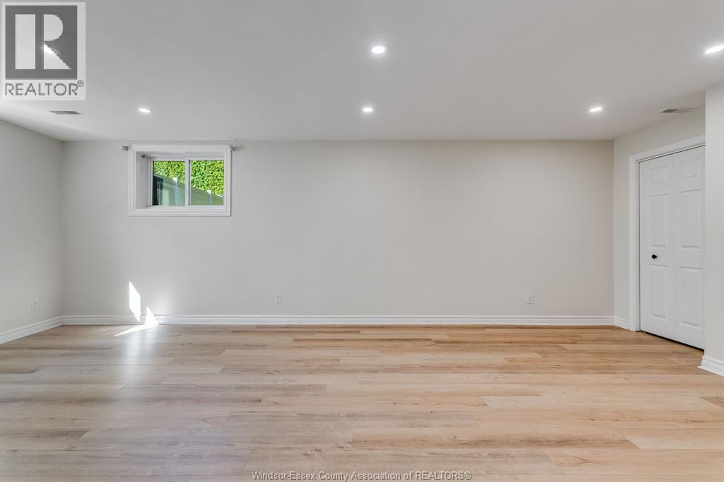 185 Marlborough STREET East - 18