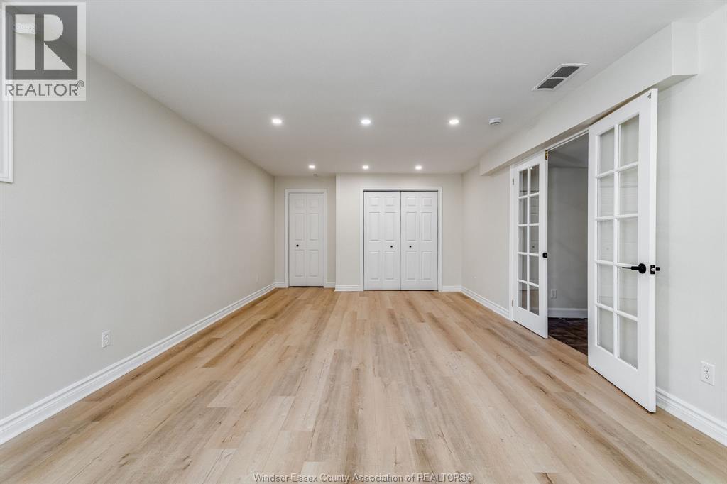 185 Marlborough STREET East - 19