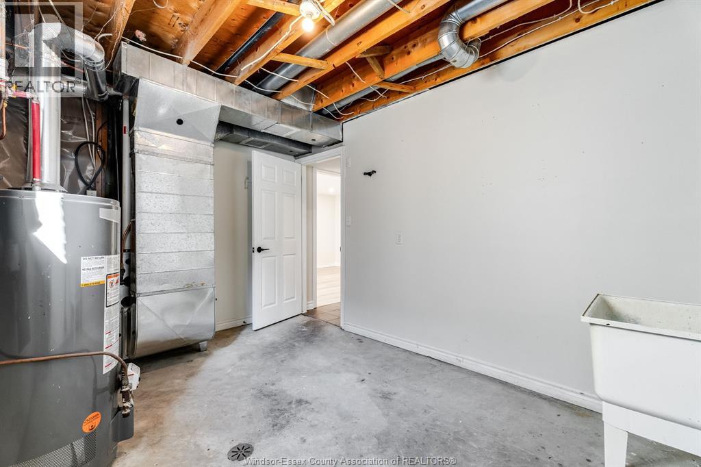 185 Marlborough STREET East - 24