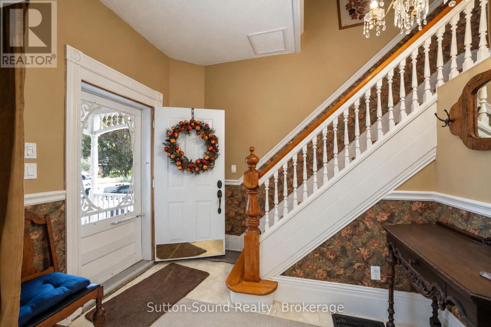 2344 3RD AVENUE W - 14
