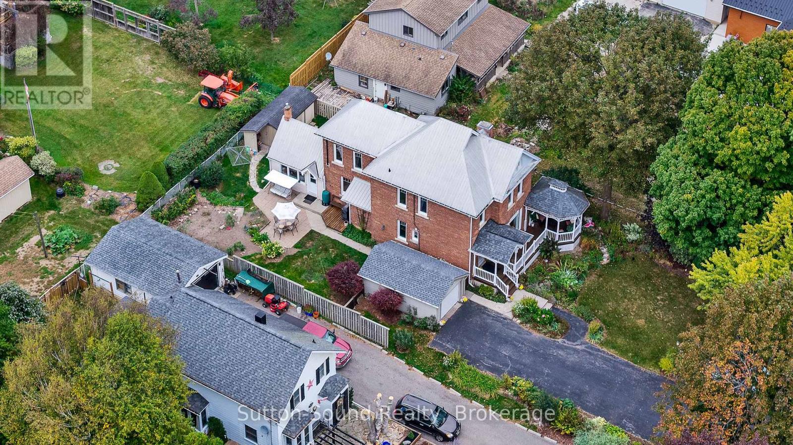 2344 3RD AVENUE W - 43