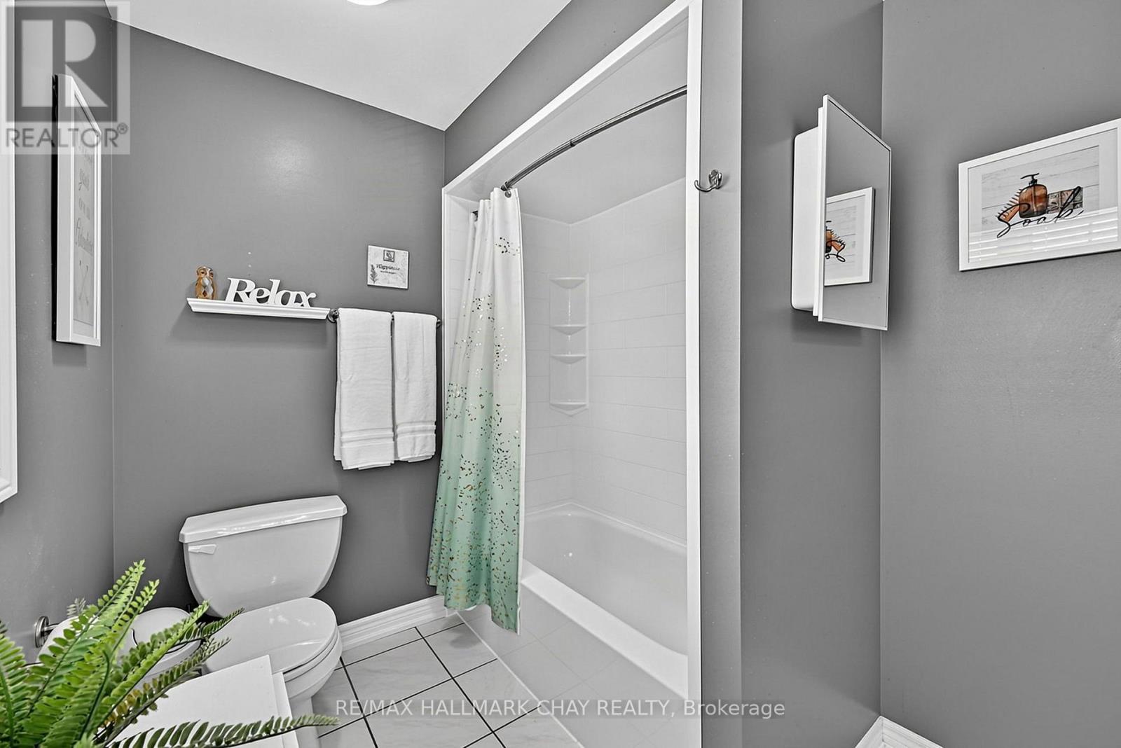 102 Noble Drive, Bradford West Gwillimbury photo 15